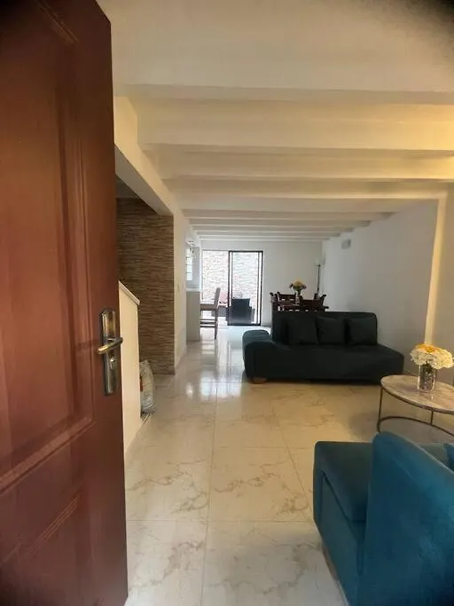 Espectacular Casa Familiar Villa Medellin 0*,  Colombia