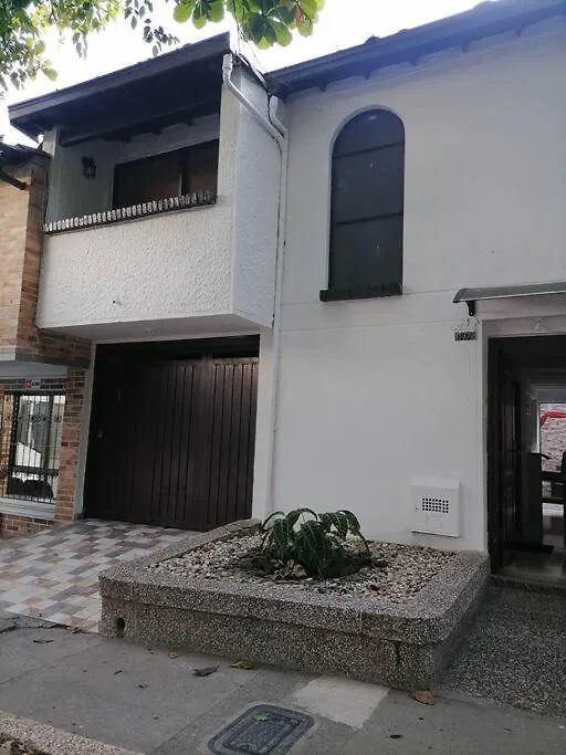 Espectacular Casa Familiar Villa Medellin