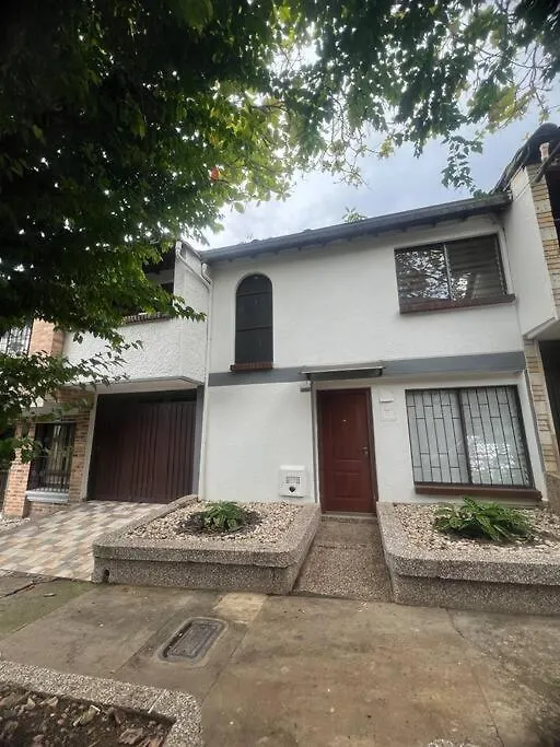 Vila Espectacular Casa Familiar Medellín